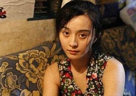 范冰冰红苹果在线观看,在线观看，揭秘明星幕后故事
