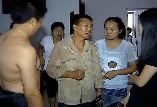 养父在线观看免费,免费在线观看，解锁感人亲情故事