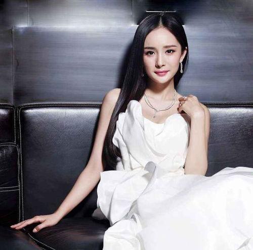 娱乐圈吃瓜明星杨幂是谁